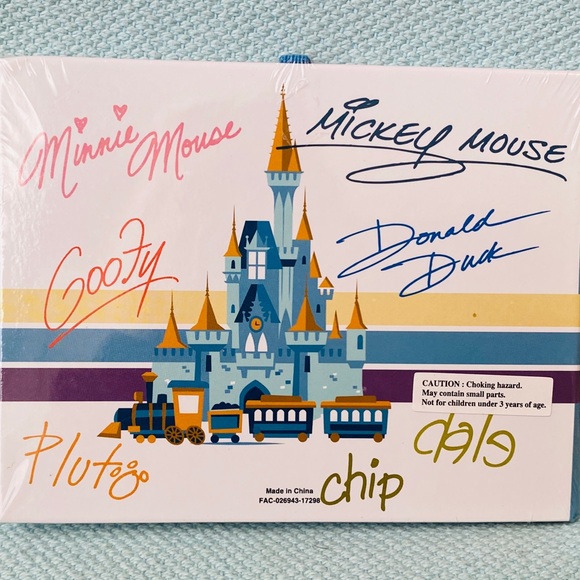 Walt Disney World Autograph Book - Disney Parks Exclusive *Sold Out In Parks* - Picture 2 of 2
